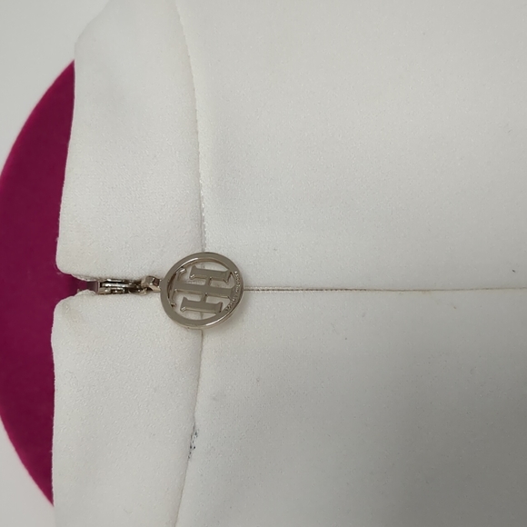 Dress - Picture 5 of 6